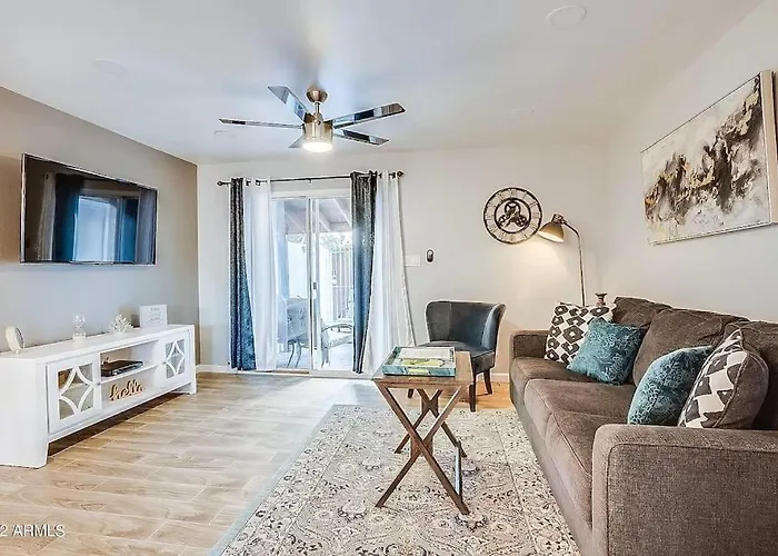Holiday home Premium Townhome Near Old Town W Pool